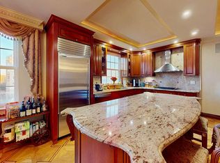 120 Oceana Dr W APT 4B, Brooklyn, NY 11235