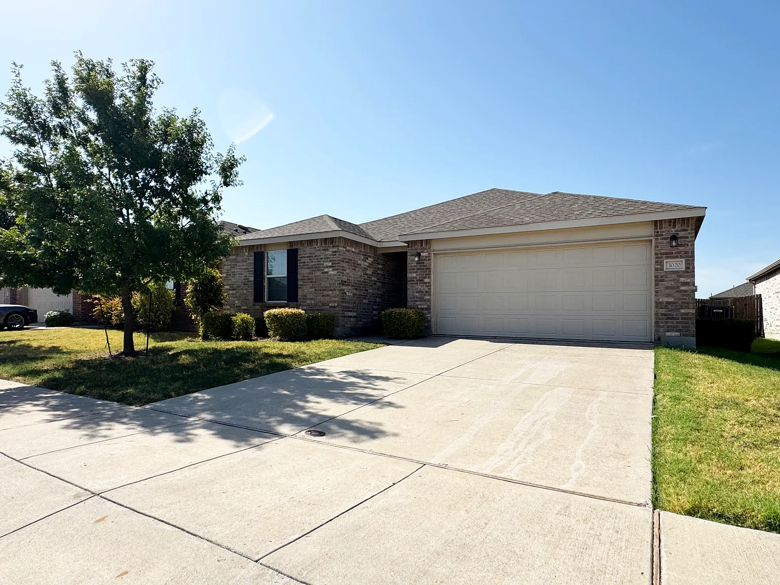 3 bed, 1443 sqft, $1,895 — Photo 2