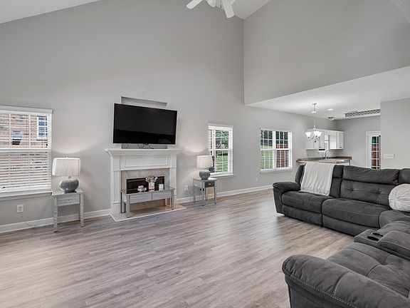 4th image of 119 Sundown Dr