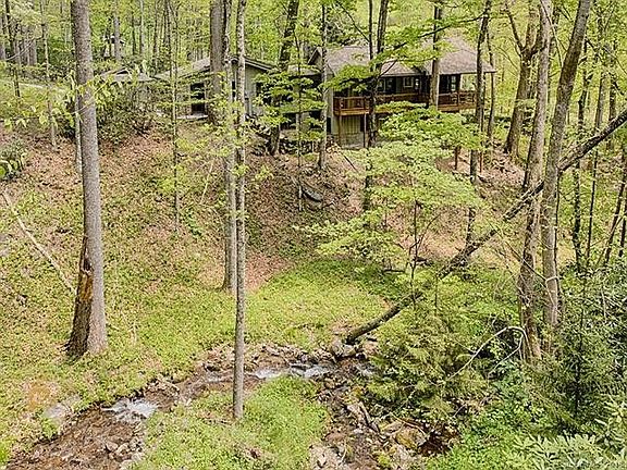 5th image of 29 Turner Ln