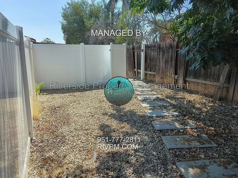 23119 Donahue Ct #2 — Photo 13