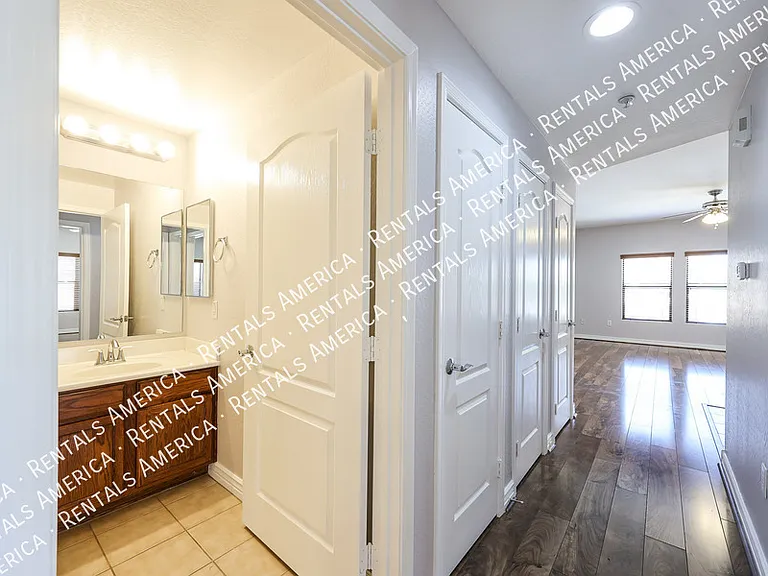 21320 N 56th St #2021 — Photo 23