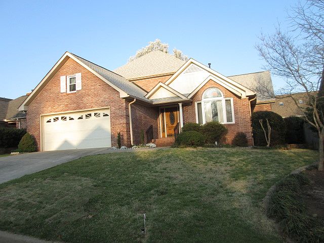 1st image of 129 Windstone Dr