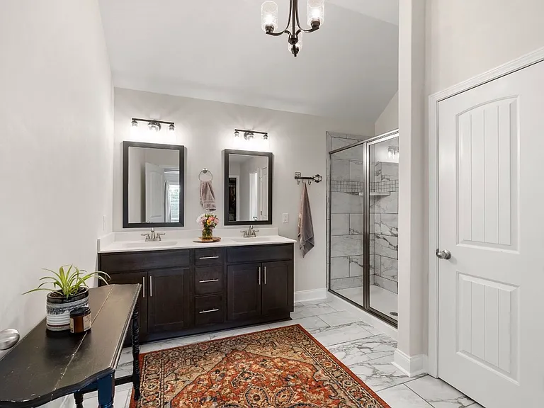 1328 Sussex Dr — Photo 17