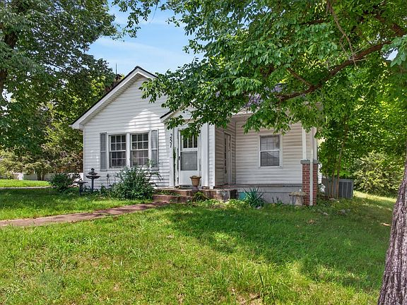 2nd image of 251 Forbes Ave