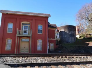 100 Church St, Bulls Gap, TN 37711