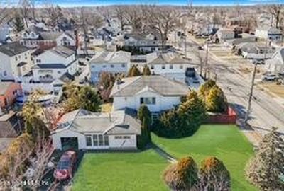 104 Oakdale St, Staten Island, NY, 10308