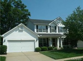 128 Meramec Oak Rdg, Fenton, MO 63026