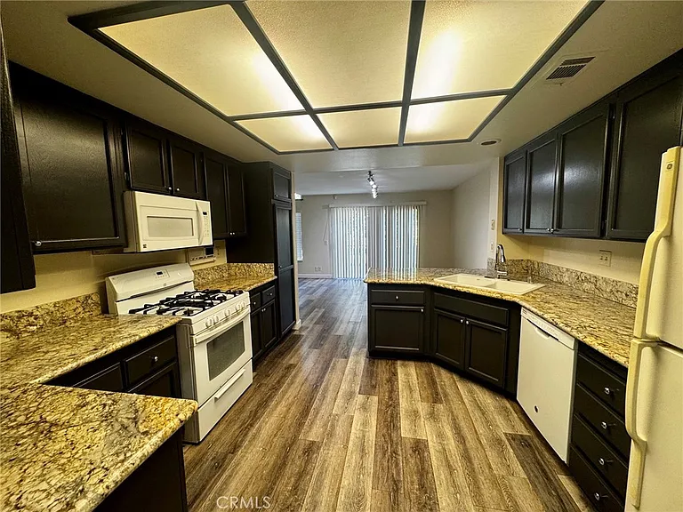 1953 Cobblefield Way — Photo 8
