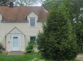 805 Greenwood Ave, Akron, OH 44320