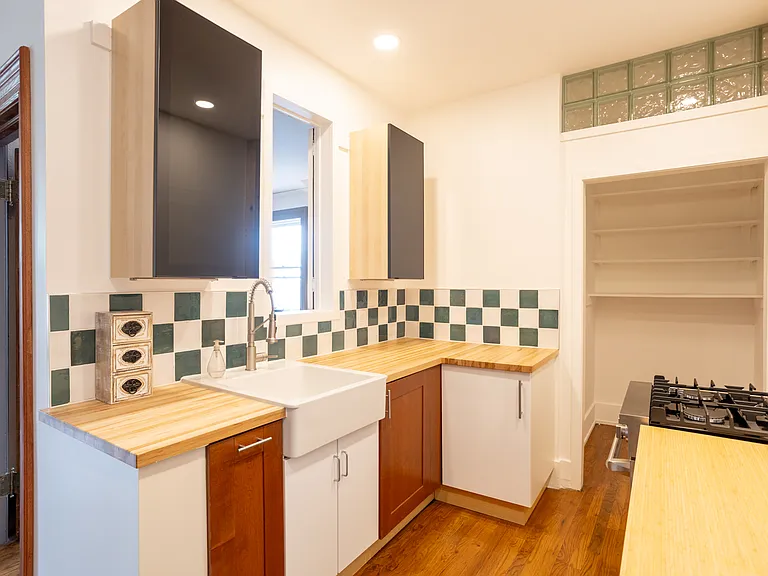 1421 N Pennsylvania St #37 — Photo 8