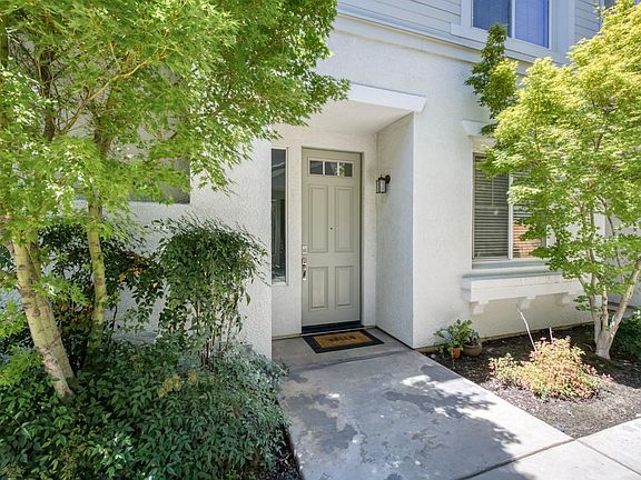 5th image of 2095 Boccioni Ln