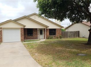 2613 Allen Ridge Dr, Bryan, TX 77802