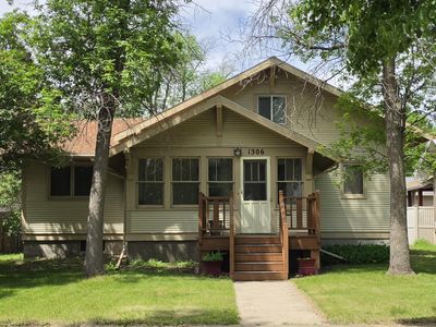 1306 S 2nd St, Aberdeen, SD, 57401