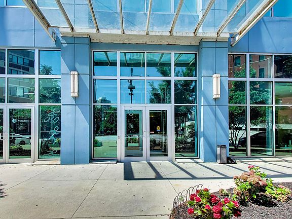 3rd image of 1600 S Indiana Ave #1301