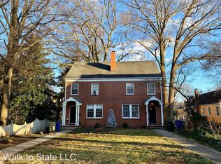 206 Hillcrest Rd, Raleigh, NC 27605