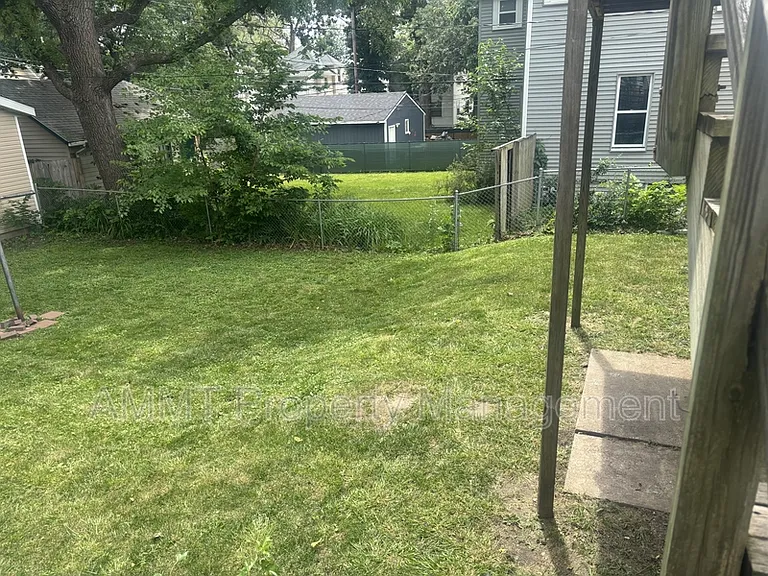 1725 D Ave NE #3 — Photo 6