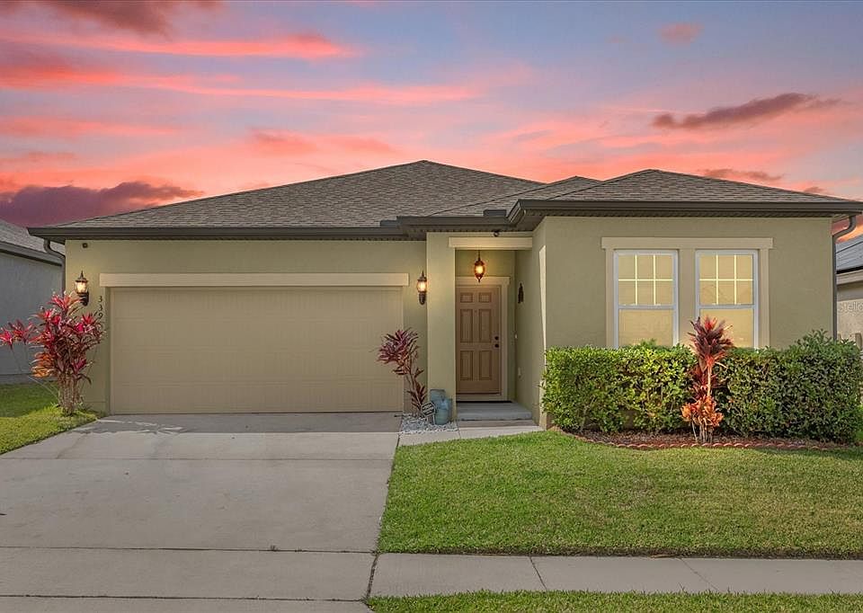 1st image of 339 EAGLECREST DRIVE