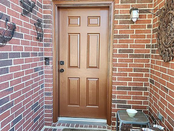 3rd image of 5803 Hatfield Glen Dr