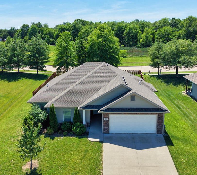 1st image of 306 Corcoran Dr