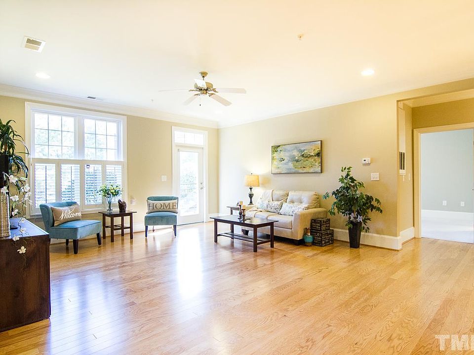 1st image of 501 Finsbury St APT 102