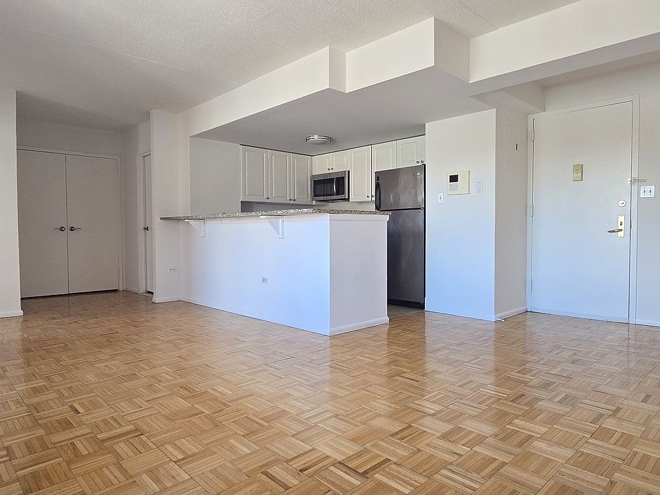 1st image of 225 8th Ave #11E