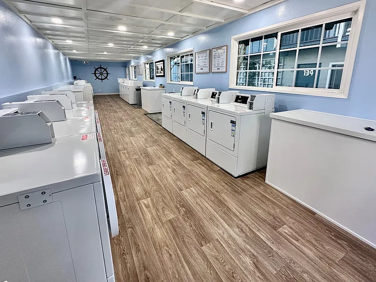 Laundry Center
