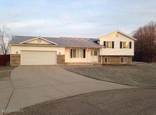 432 Mankin St, Hopkins, MI 49328