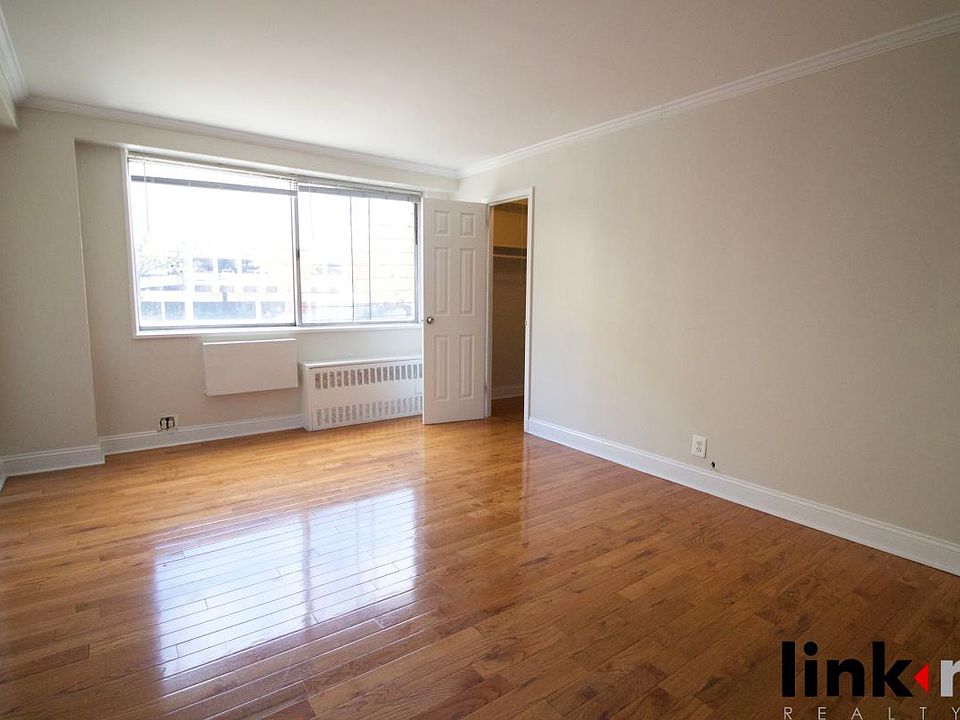 1st image of 40 E Sidney Ave APT 2J