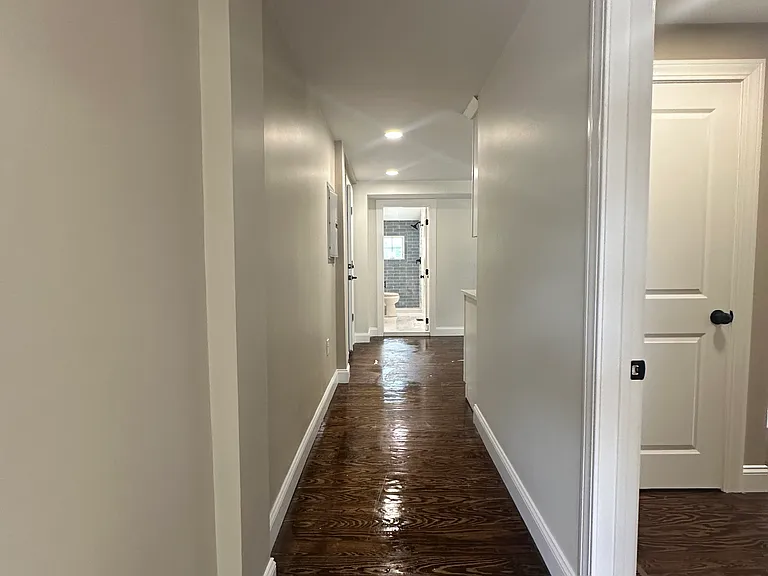 1185 Putnam Pike #B — Photo 6