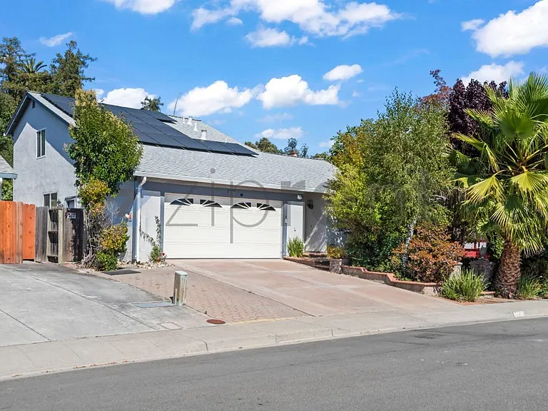 378 Spring Valley Ln — Photo 1