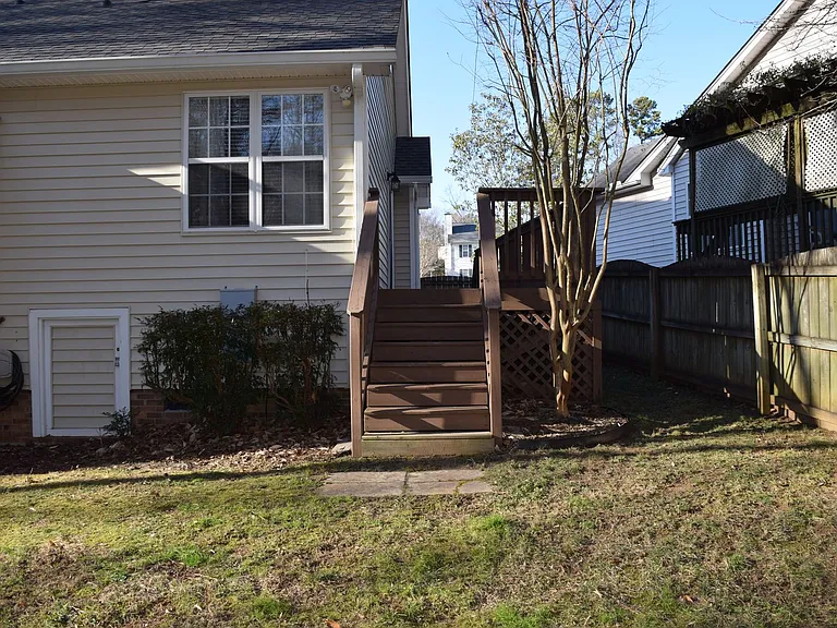 106 Trailing Fig Ct — Photo 2