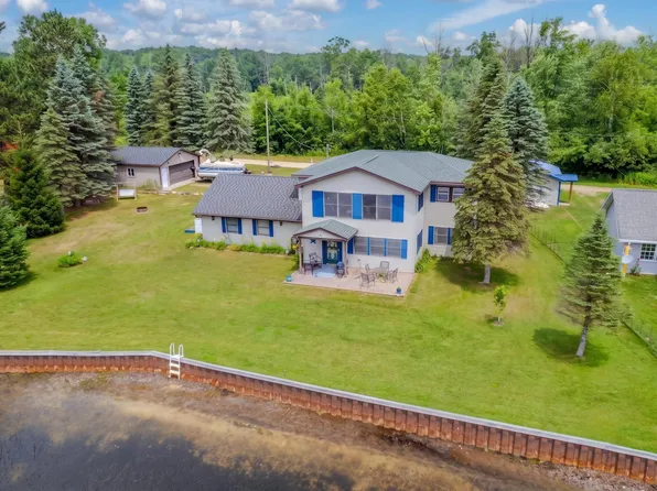 567 Mary Ln, Harrison, MI 48625