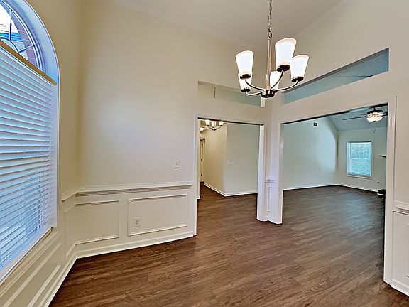 4th image of 229 Whitney Ln