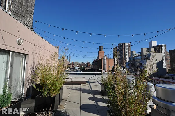 Rented by REAL New York | media 33