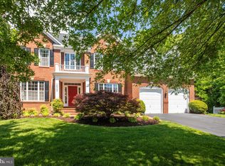 16340 Sandy Ridge Ct, Woodbridge, VA 22191