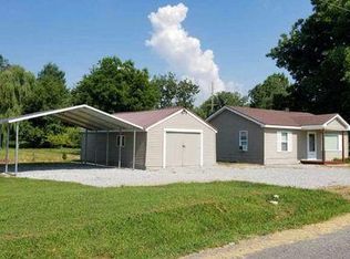 438 Chestnut St, La Center, KY 42056