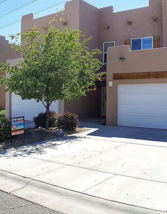1st image of 1963 Hollyhock Cir