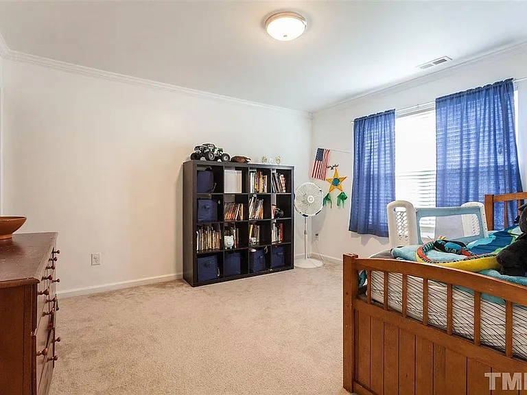 36 Autumn Leaf Ln — Photo 2