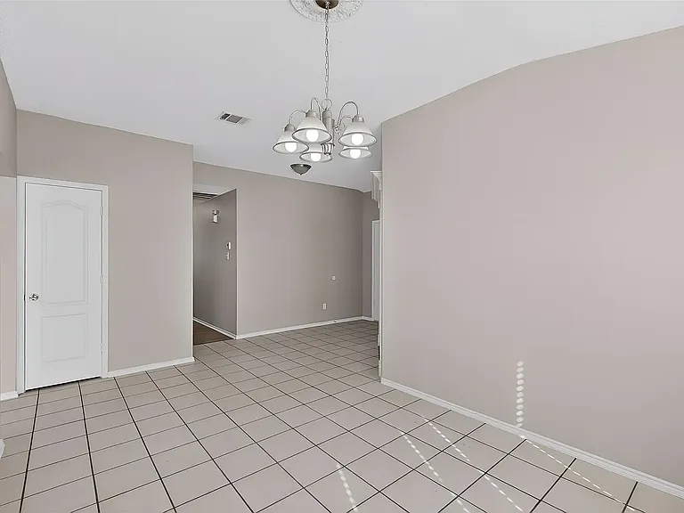 1207 Aberdeen Dr — Photo 17