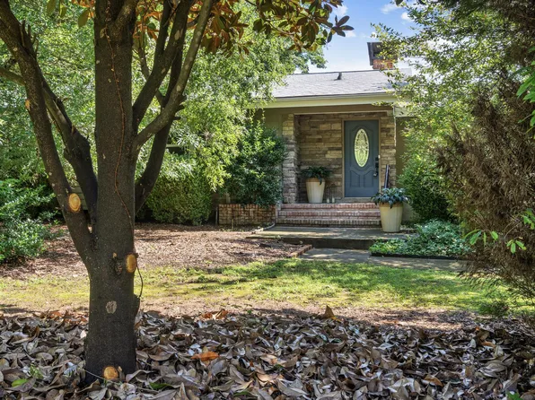 4832 Brookhaven Dr, Raleigh, NC 27612