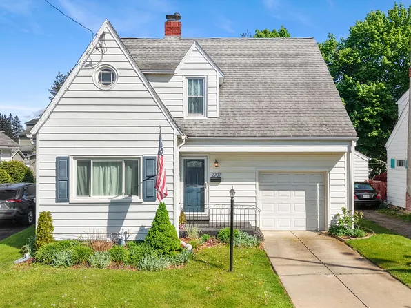 2707 Helen St, Endwell, NY 13760