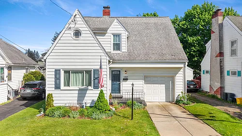 2707 Helen St Photo 1