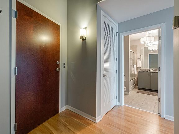 2nd image of 415 Church St APT 1309
