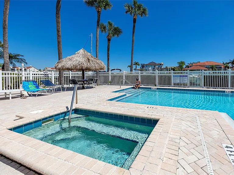 363 Pinellas Bayway S #48 — Photo 35