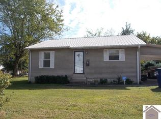 1002 Depot St, Mayfield, KY 42066