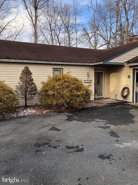 1st image of 25357 N Oak Dr