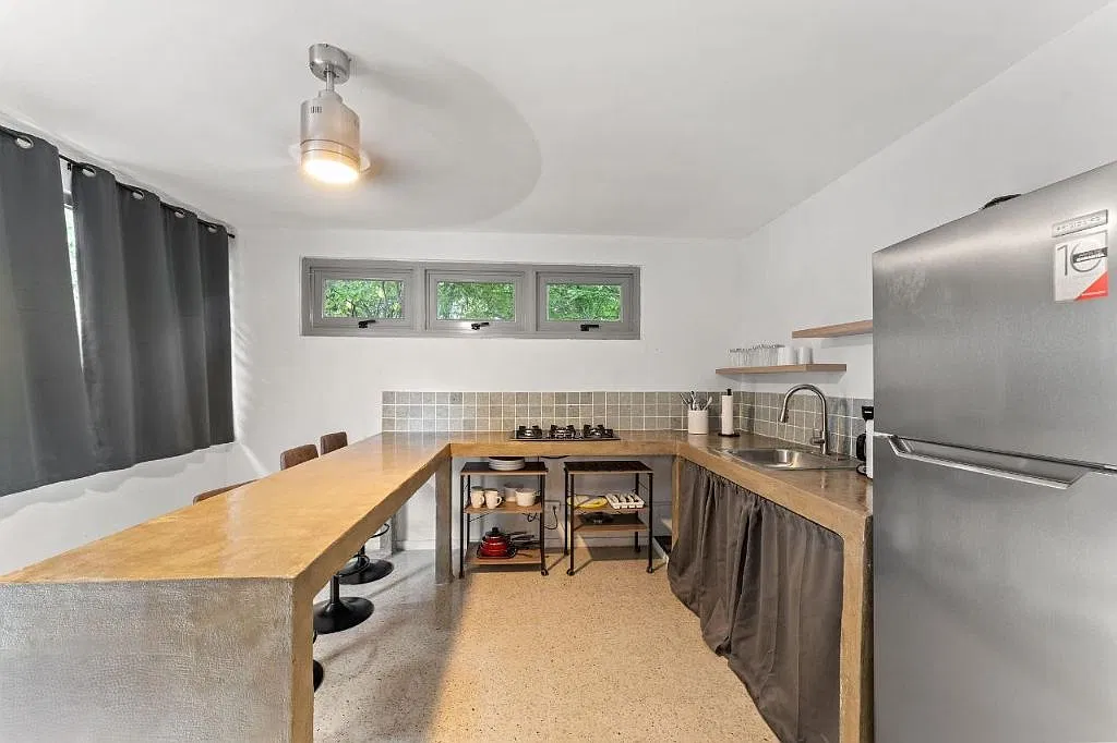 2 bed, 1.0 bath, 1427 sqft, $1,500 — Photo 4