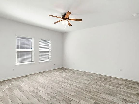 5th image of 8310 Tobiano Way