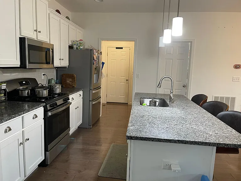 1564 Zestar Dr — Photo 11